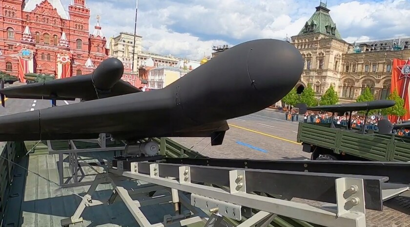 Скриншот трансляции Парада Победы 9 мая 2025