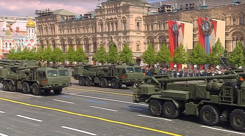 Скриншот трансляции Парада Победы 9 мая 2025
